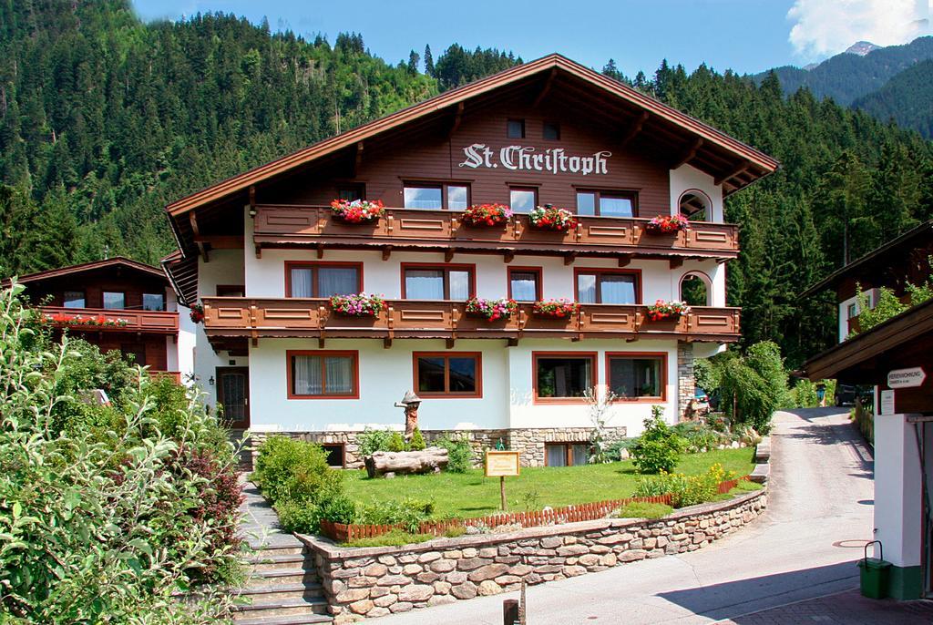 Haus St. Christoph Mayrhofen Bagian luar foto