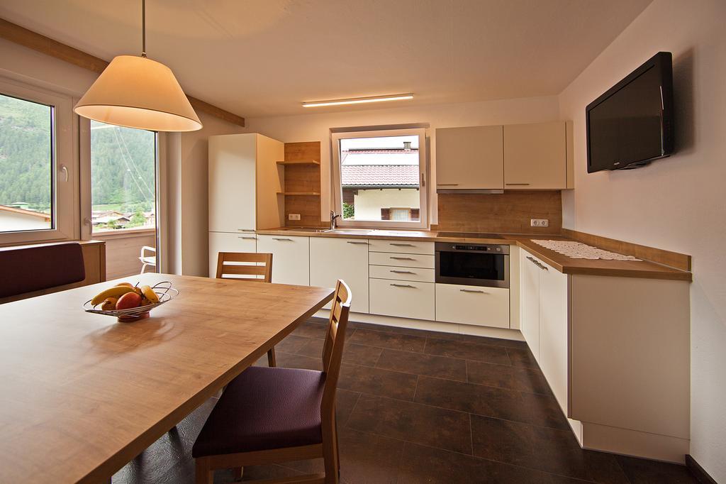 Haus St. Christoph Mayrhofen Bagian luar foto