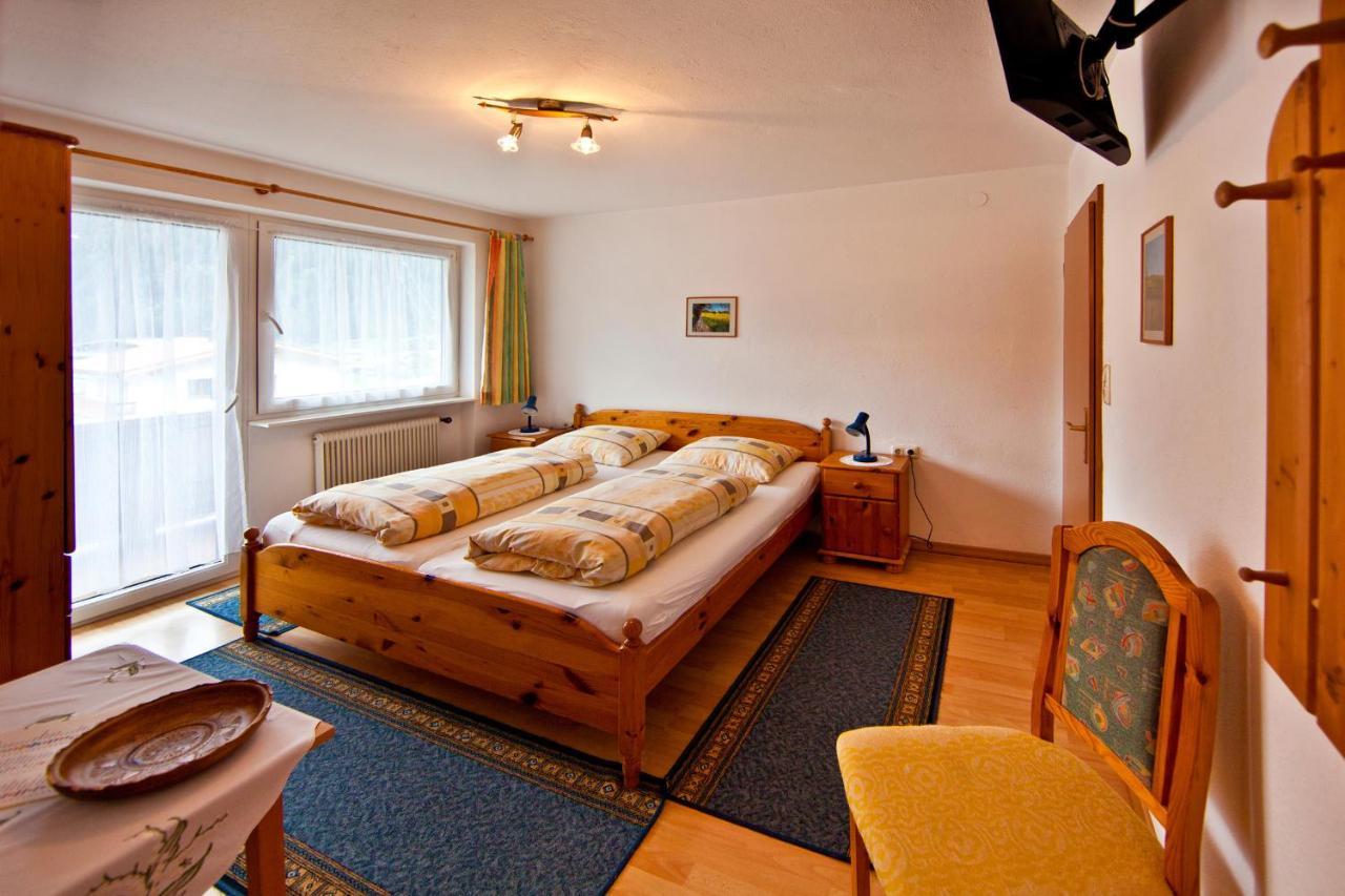 Haus St. Christoph Mayrhofen Bagian luar foto
